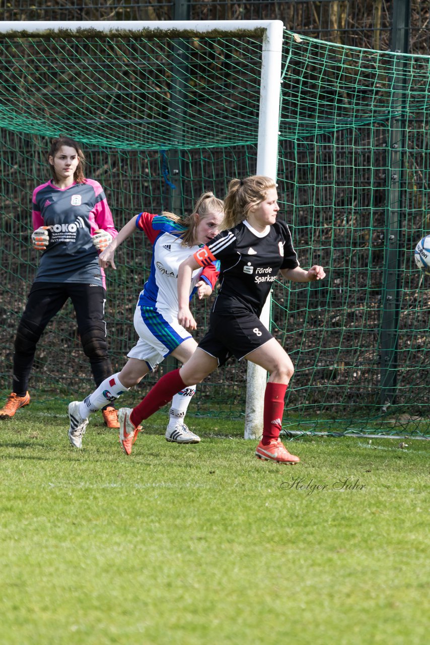 Bild 366 - wBJ SV Henstedt Ulzburg - TSV Schnberg : Ergebnis: 5:2